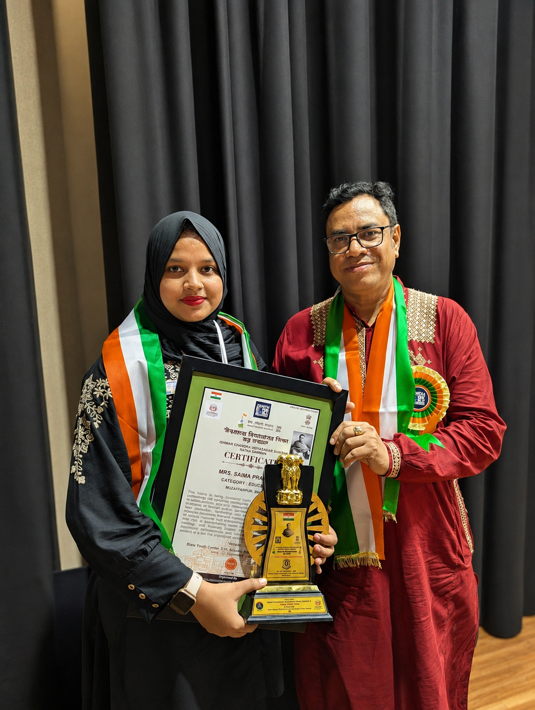Saima Praveen Receives Ishwar Chandra Vidyasagar Shiksha Ratan Samman with Padma Shri Kazi Masum Akhtar